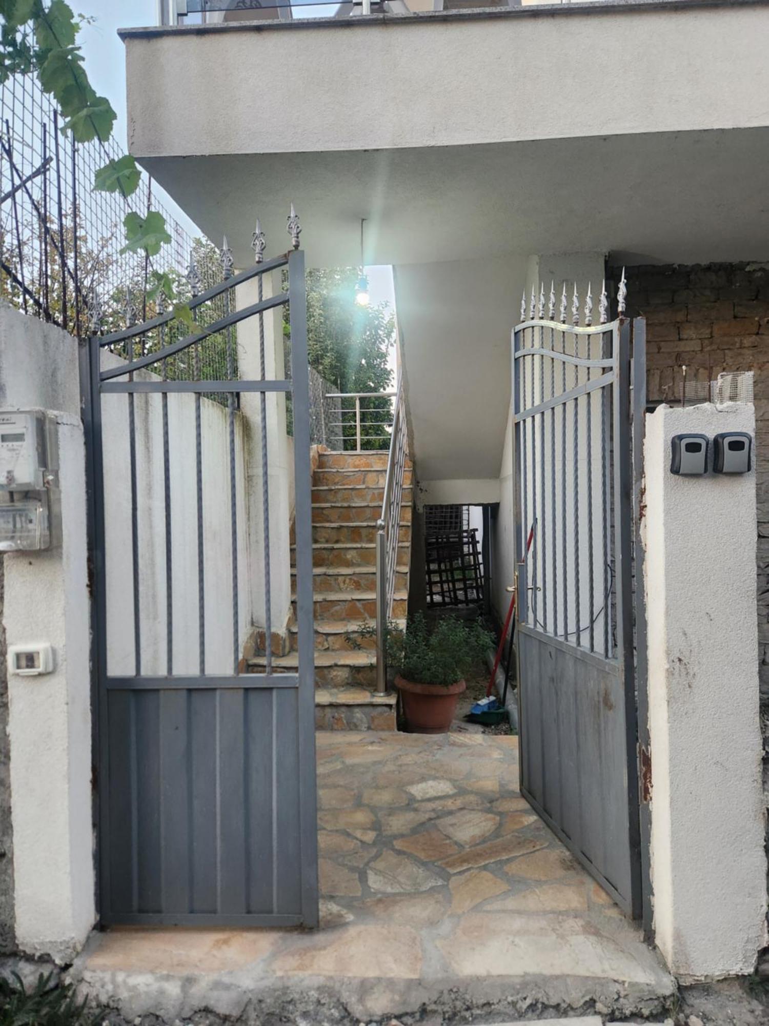 B&B Kroni 1 Szkodra Zewnętrze zdjęcie